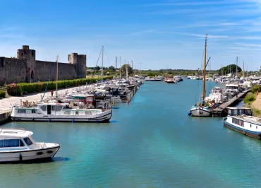 Aigues-Mortes marina