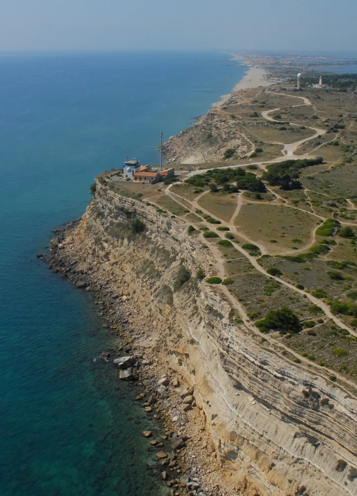 Belvédère sur les falaises de Leucate