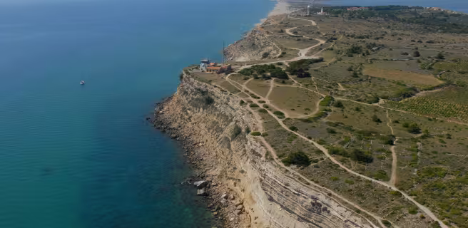 Belvédère sur les falaises de Leucate